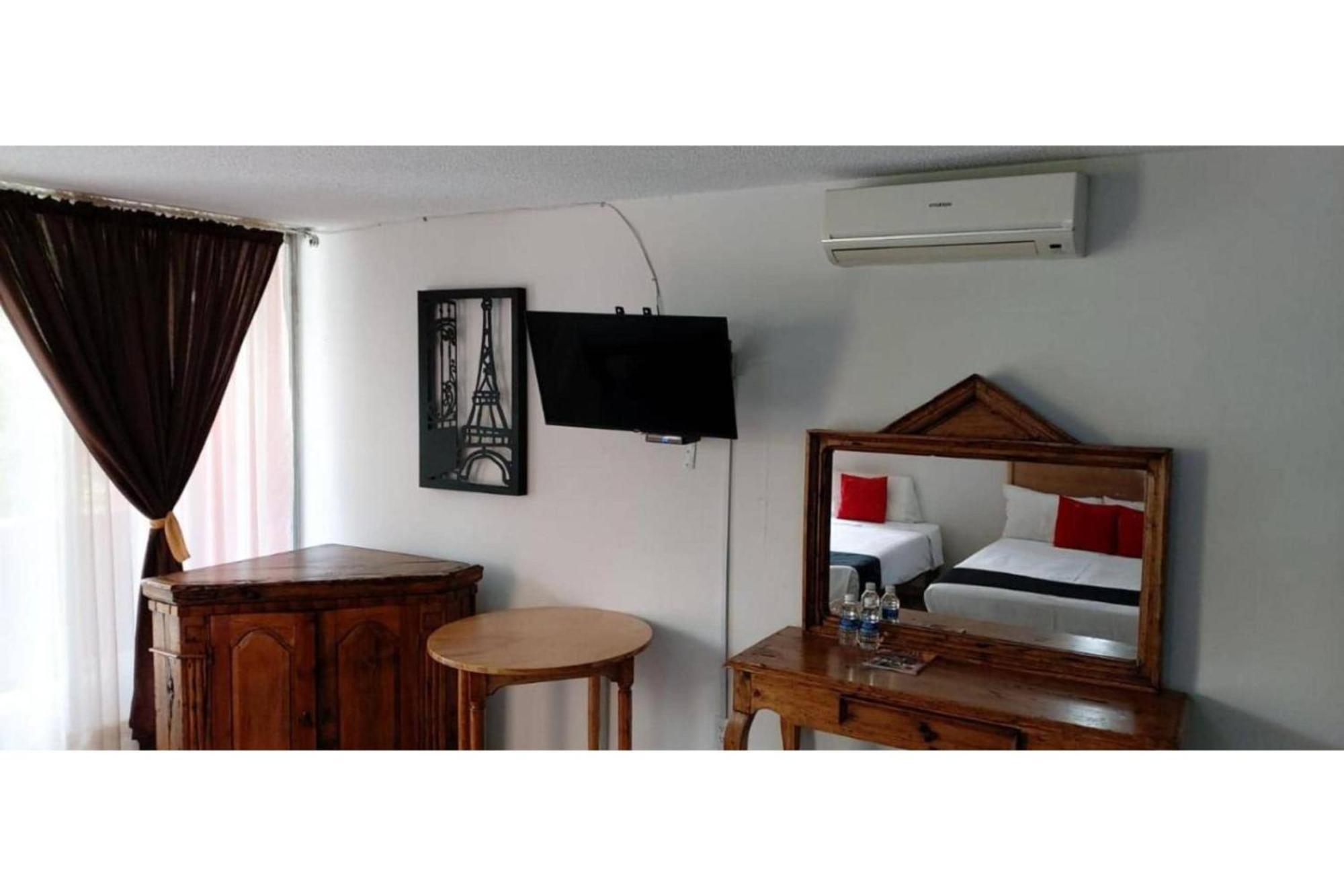 Capital O Gran Hotel Campestre Celaya  Ngoại thất bức ảnh