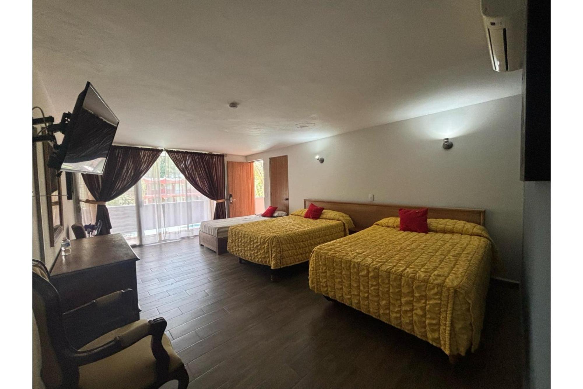 Capital O Gran Hotel Campestre Celaya  Ngoại thất bức ảnh