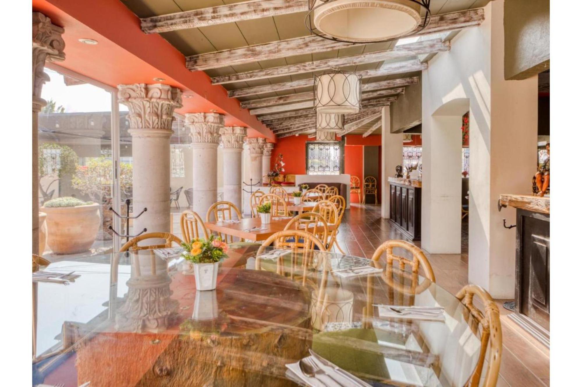Capital O Gran Hotel Campestre Celaya  Ngoại thất bức ảnh